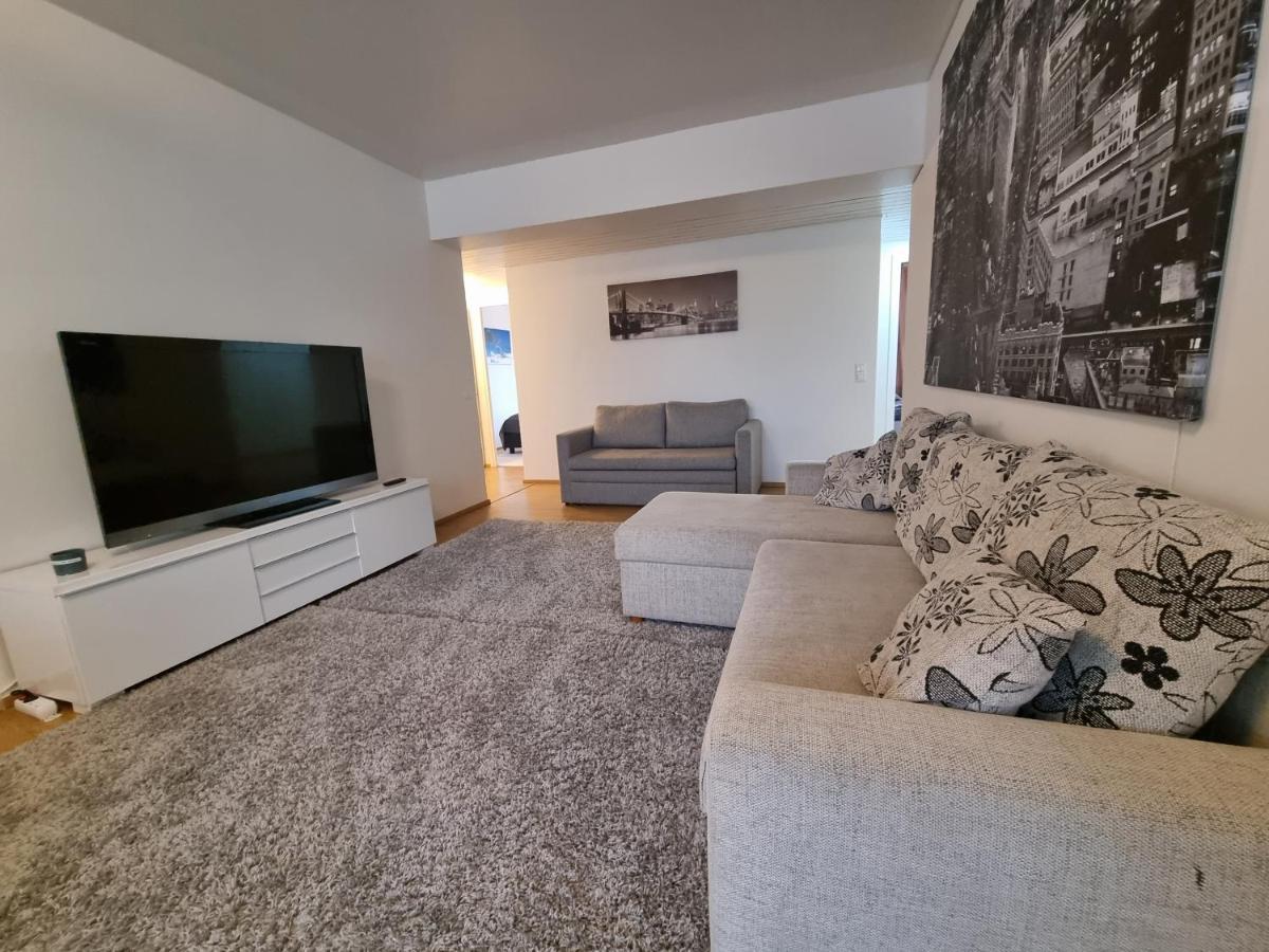 Spacious 4-Room Apartment In City Center Όουλου Εξωτερικό φωτογραφία